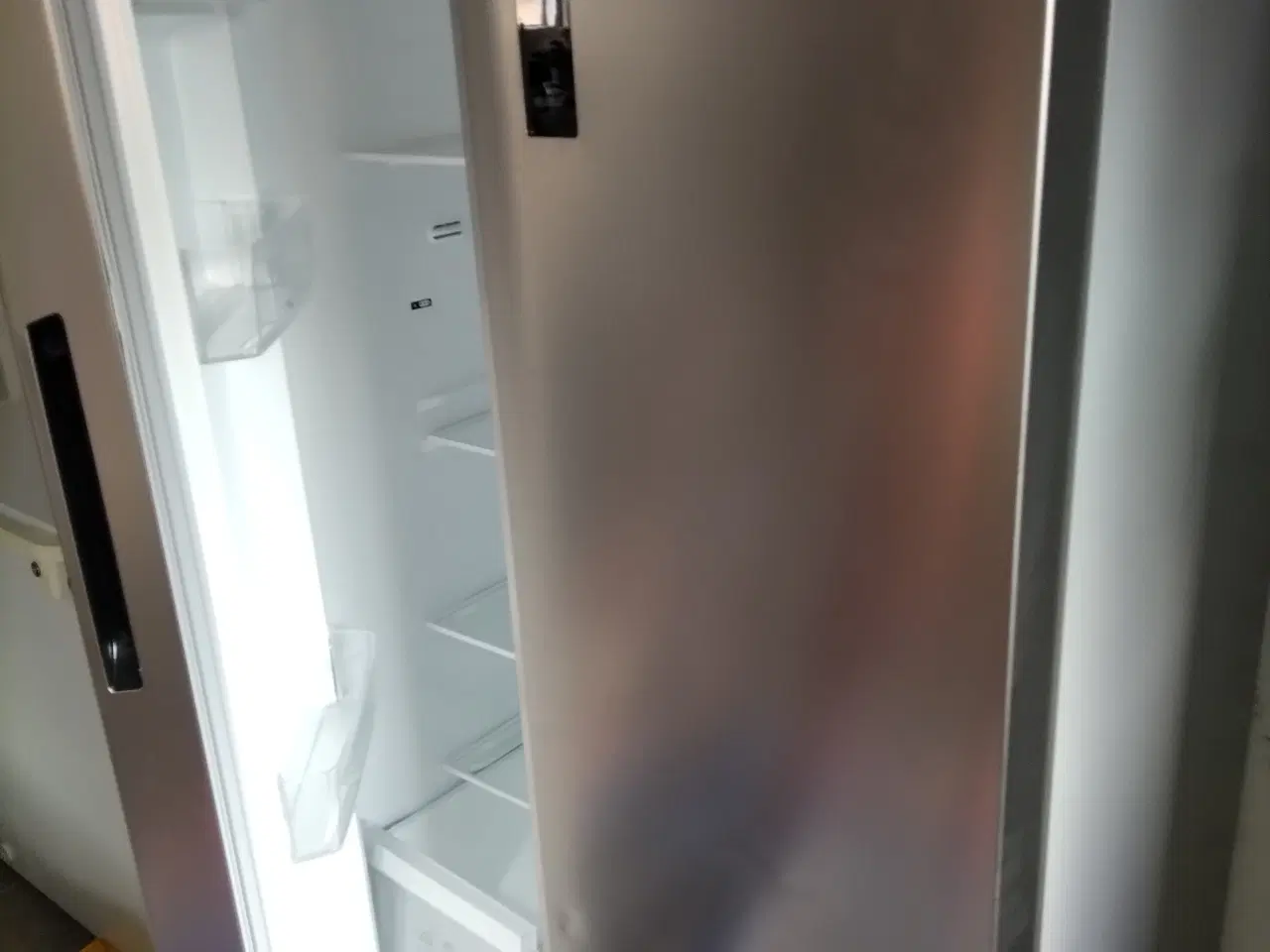 Billede 1 - Fint køle / fryseskab