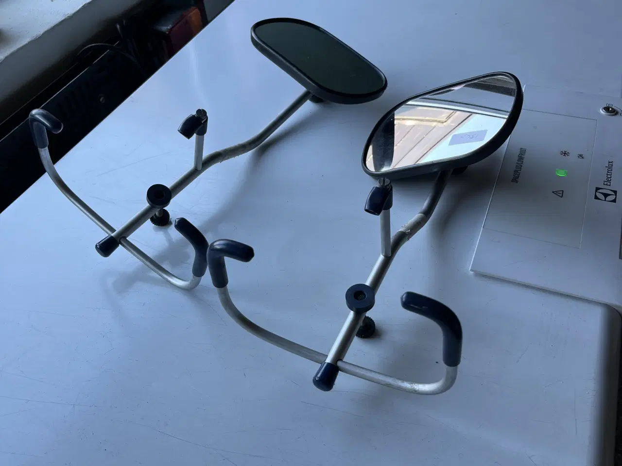 Billede 1 - Oppi campingspejle 
