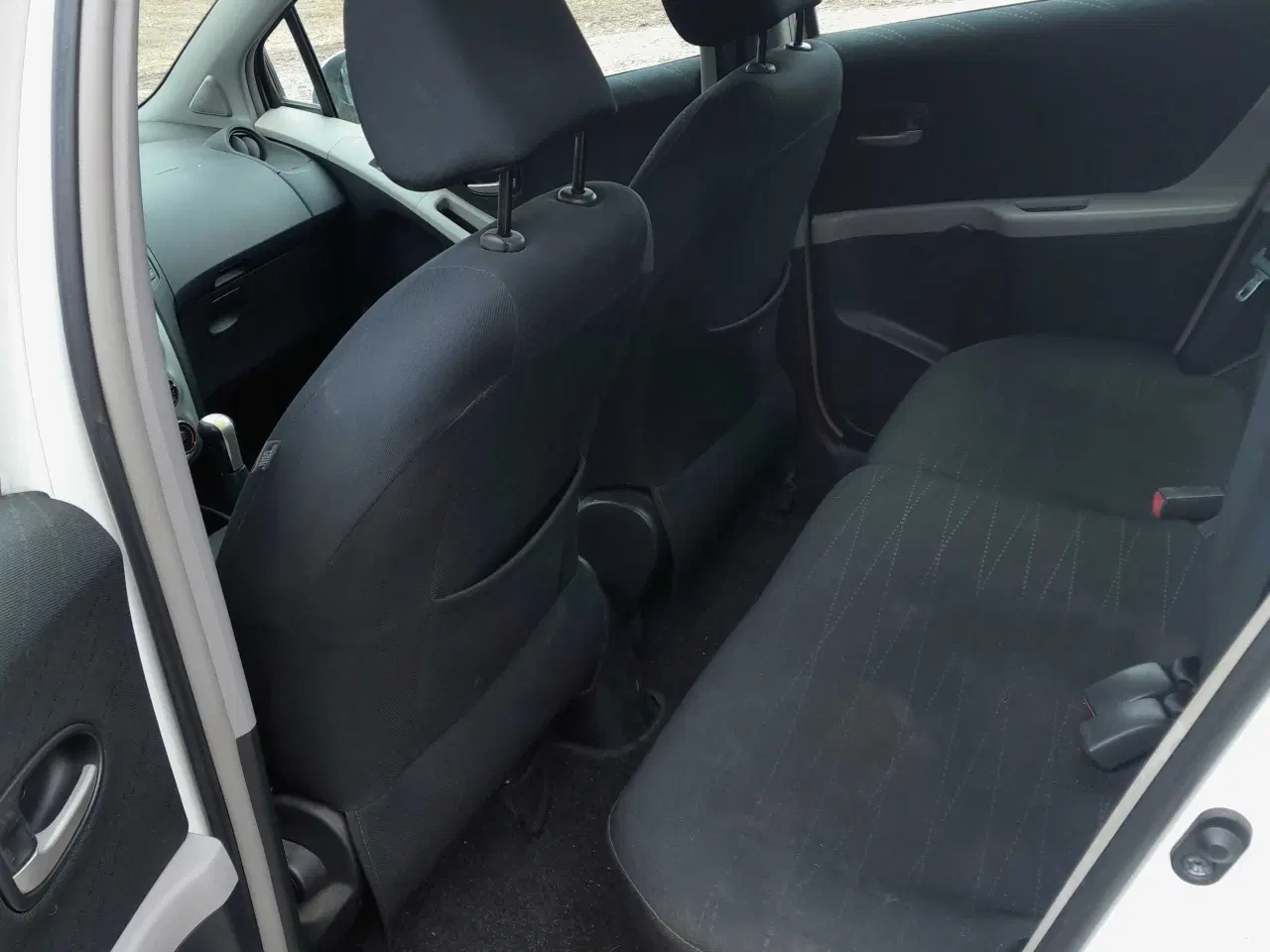 Billede 8 - Toyota Yaris til reservedele