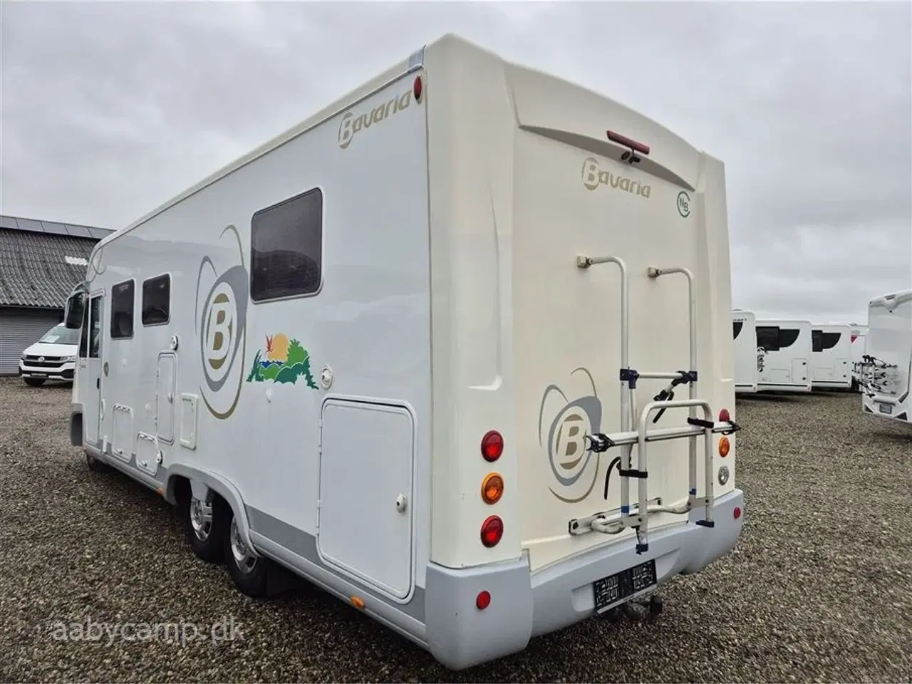 Billede 3 - 2009 - Bavaria   solceller. batteri. markise. Alde centralvarme. Anhængertræk. A/C. Queensbed. Partikelfilter. hydrauliske støtteben.   SÆLGES KUN TIL CVR !!!