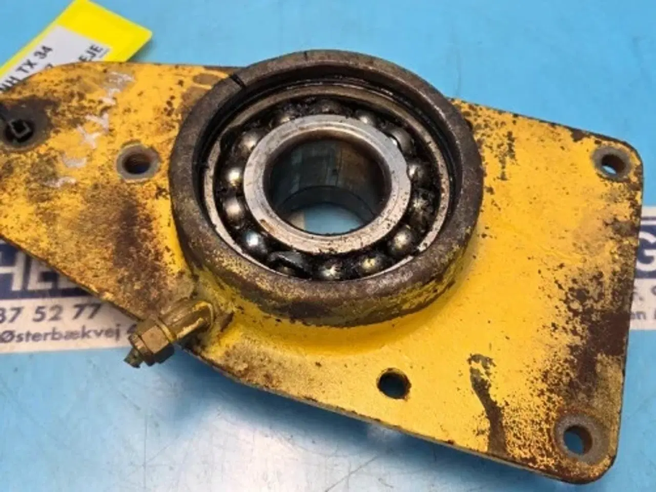 Billede 7 - New Holland TX34 Flangleje 439607