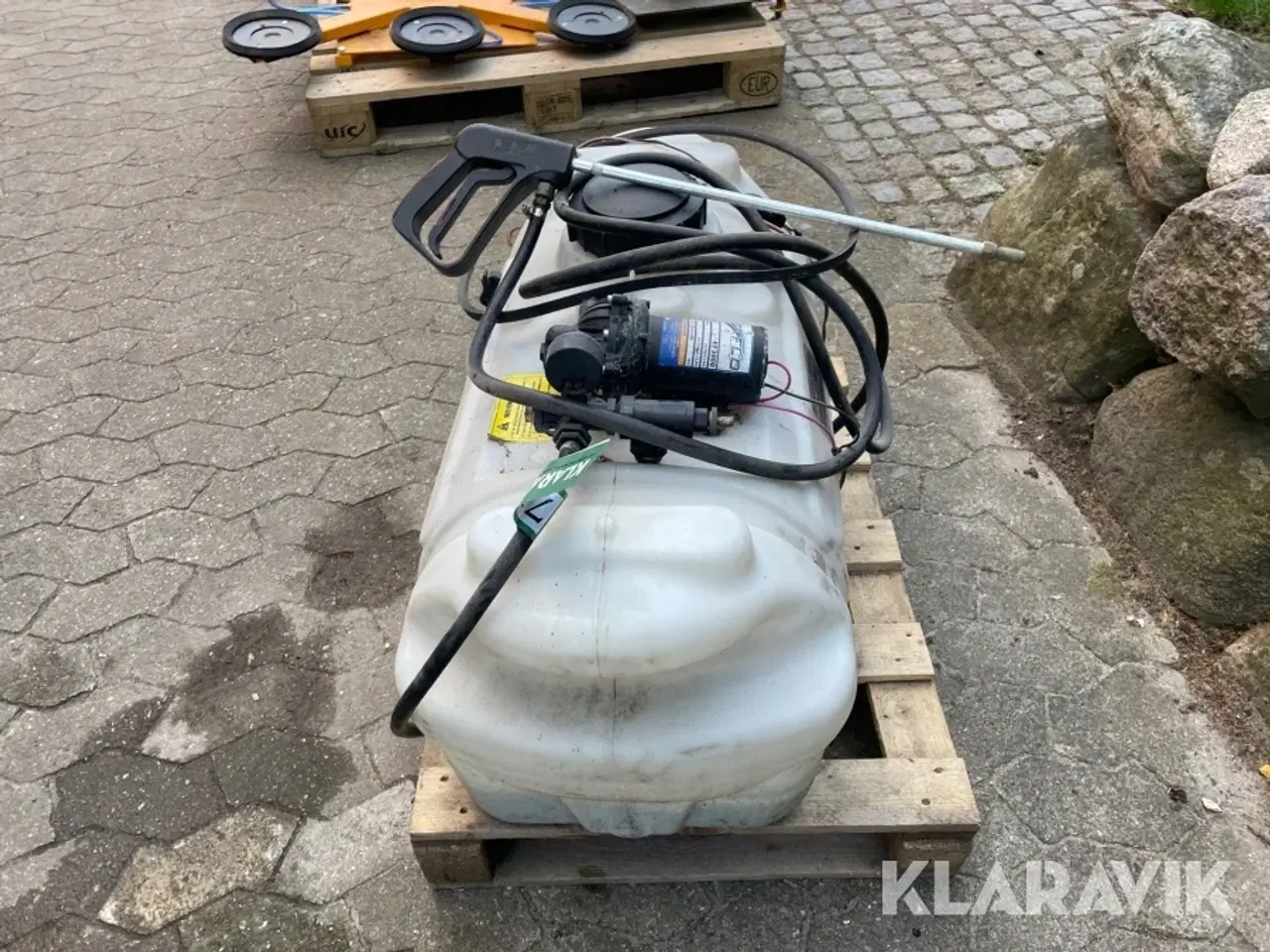 Billede 9 - Transportabel sprøjtetank med pumpe og lanse