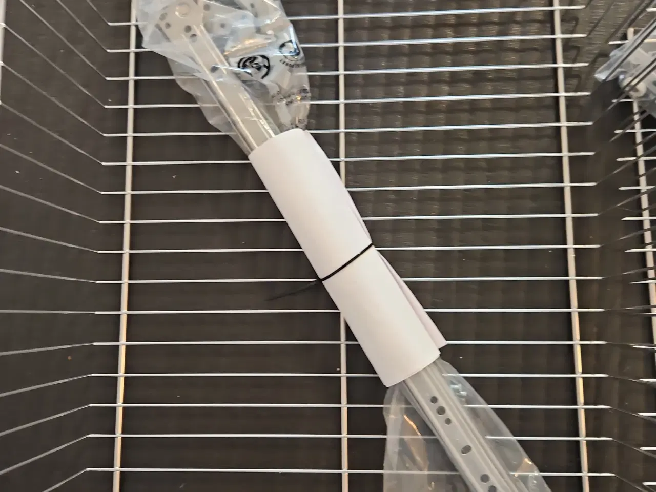 Billede 3 - Tvillum trådkurve til skab