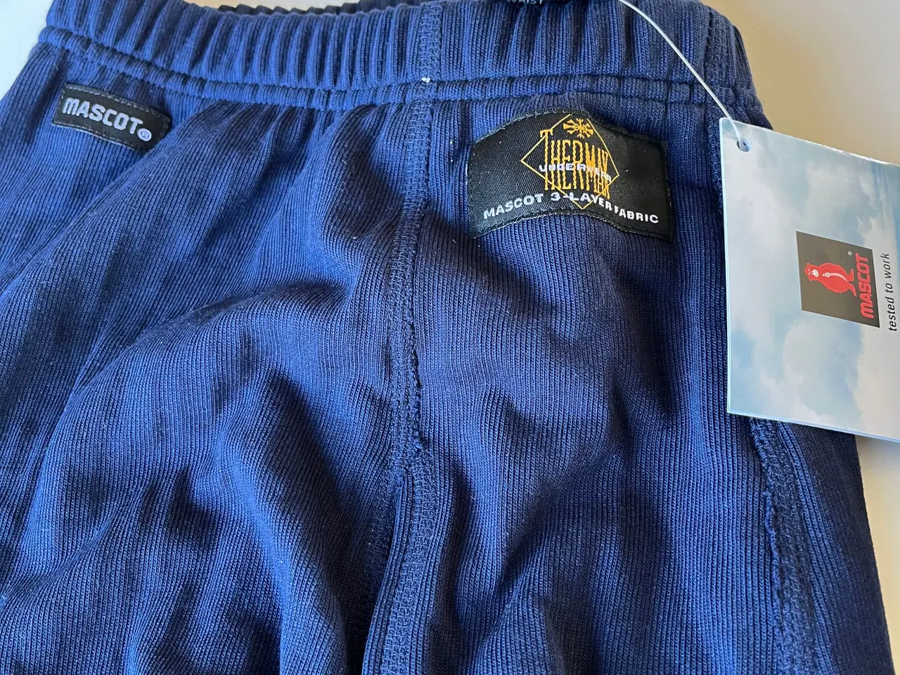 Billede 5 - Termoundertrøje Størrelse L