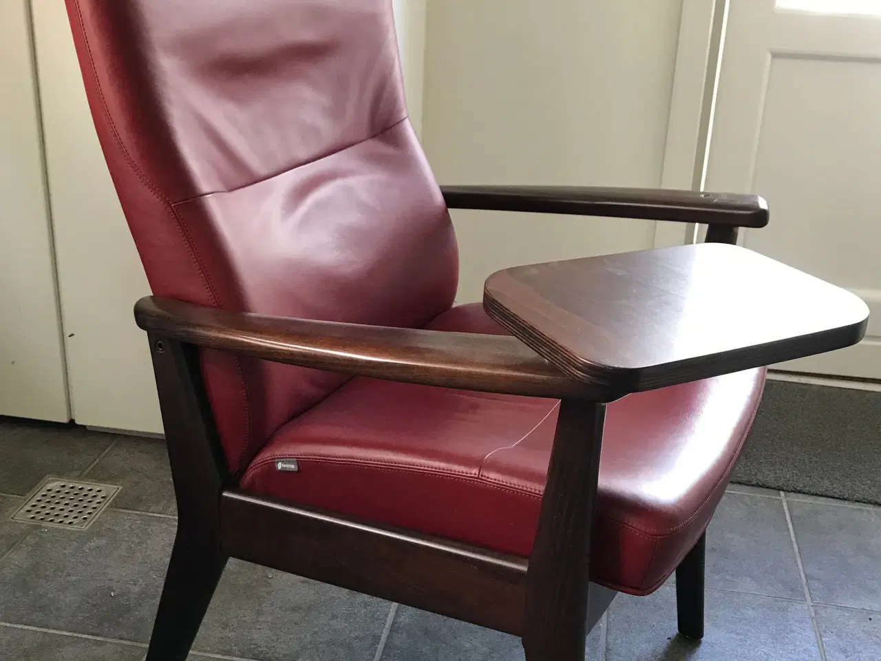 Billede 1 - Farstrup senior/komfort, læder Lænestol