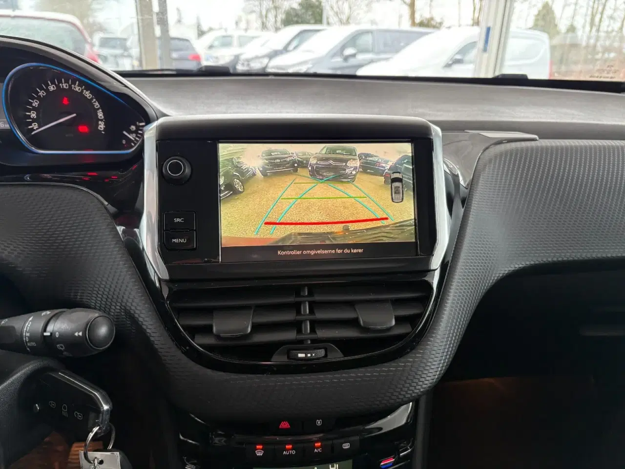 Billede 11 - Peugeot 2008 1,6 BlueHDi 100 Allure Sky