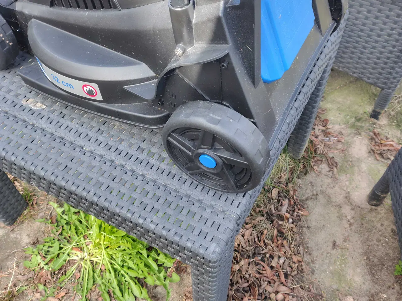 Billede 2 - Scheppach Batteriplæneklipper – HELT Ny