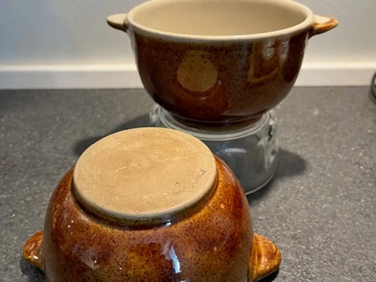 Billede 2 - 2 stk. klassiske franske suppeskåle i stentøj