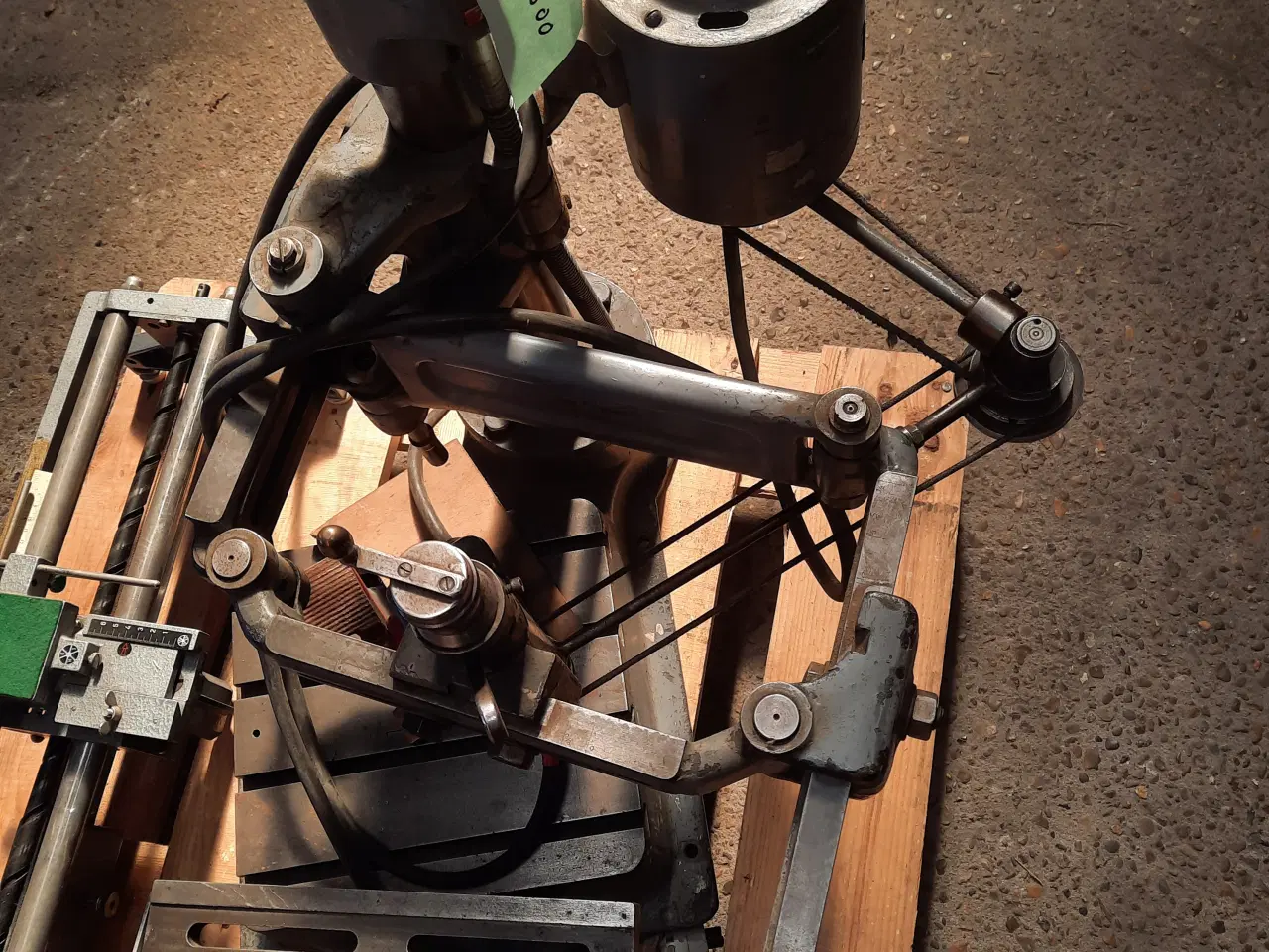 Billede 4 - Gravemaskiner også på runde ting