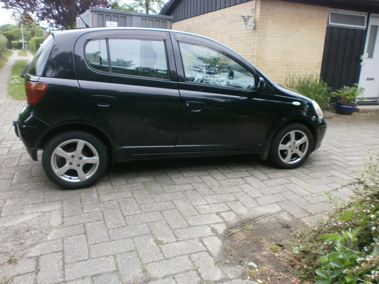Billede 3 - Toyota Yaris 1,3 Terra årg 2005 Nysynet
