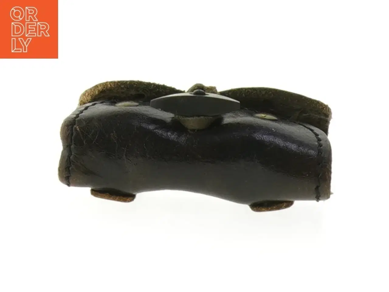 Billede 5 - Læderpung med eliksirflasker med kork-propper til bæltet (str. 8x10x2 cm)