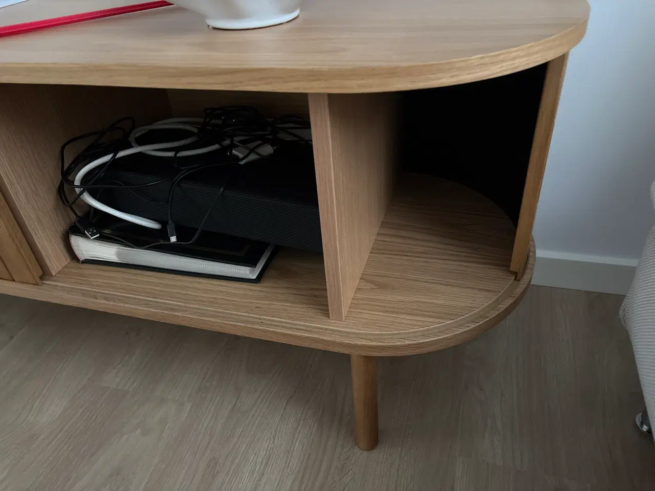 Billede 4 - Jalousi tvbord 
