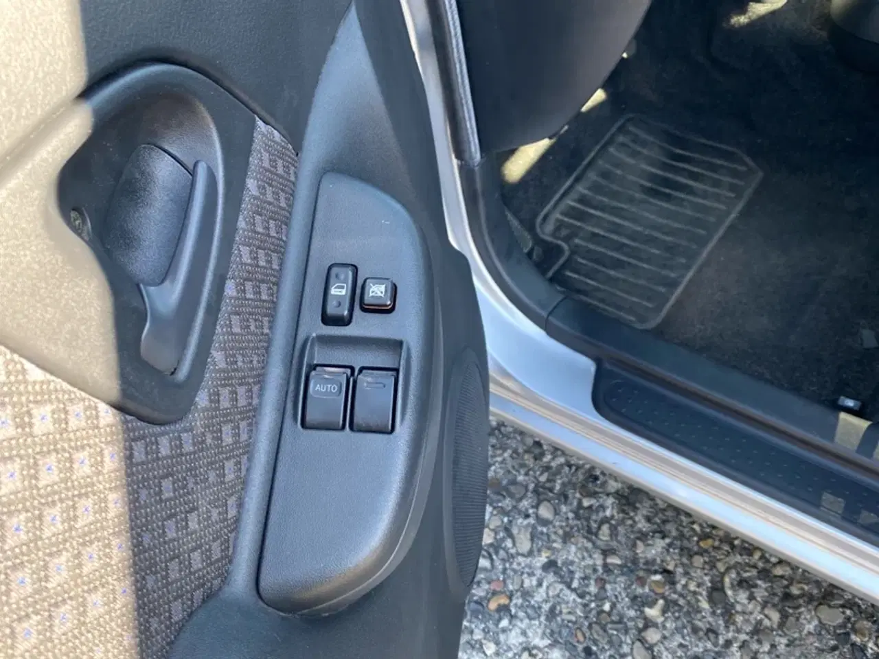 Billede 8 - Toyota Yaris Verso 1,3 86HK