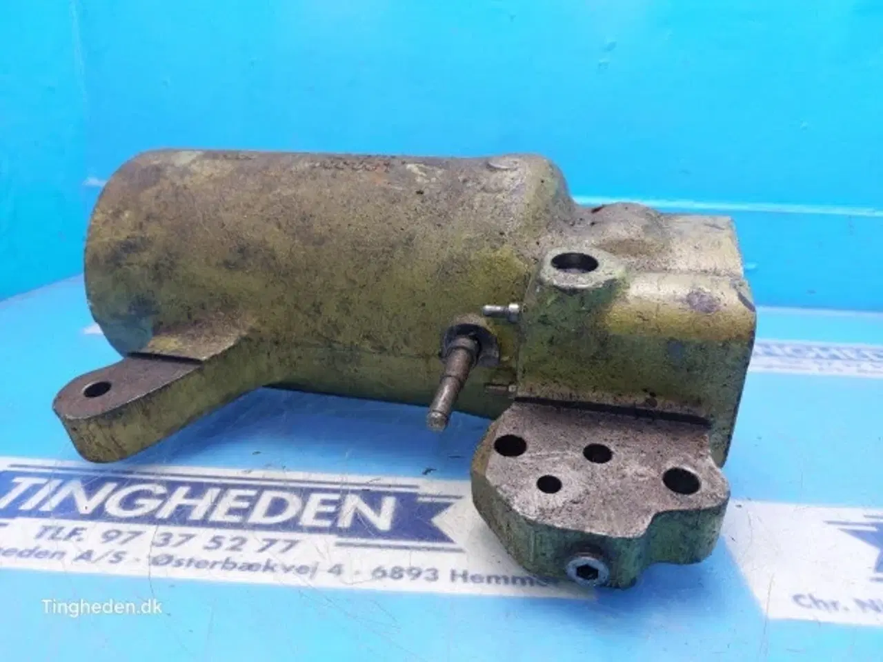 Billede 2 - John Deere 2040 Lyftcylinder AL28230