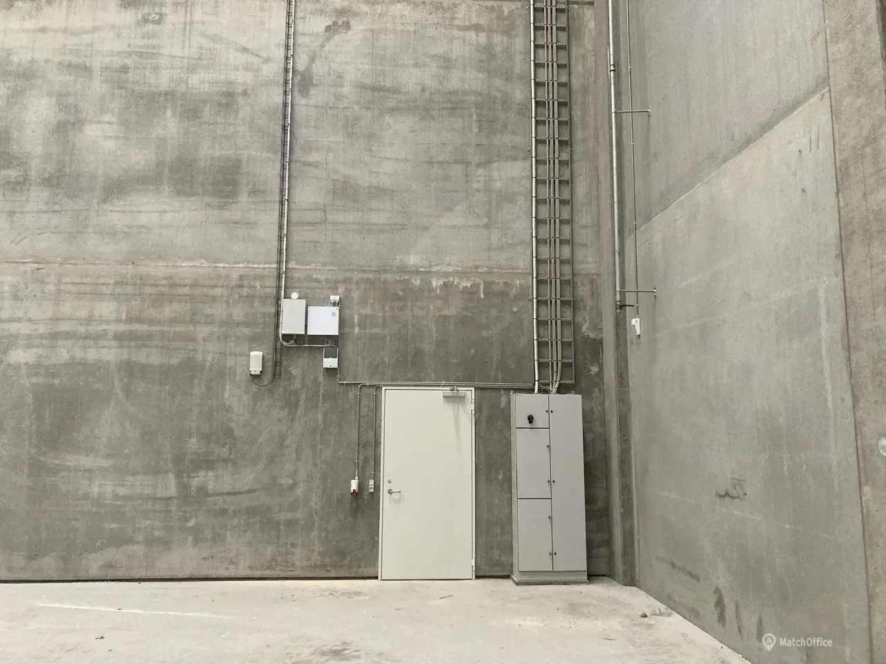 Billede 5 - 4.274 m2 Lager- Logistik-lejemål med 132 m2 kontor