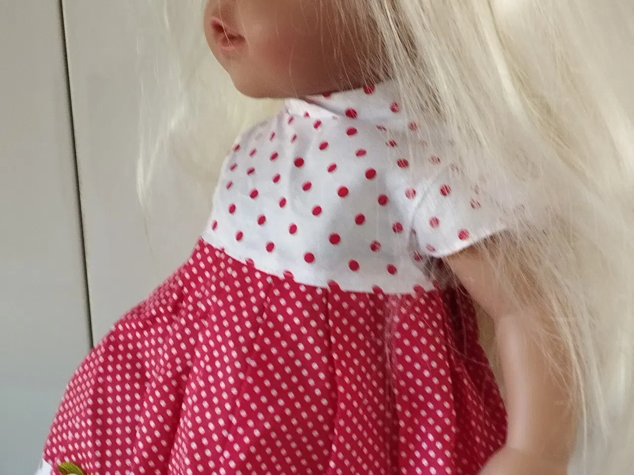 Billede 3 - Dukke BabyBorn Søster.