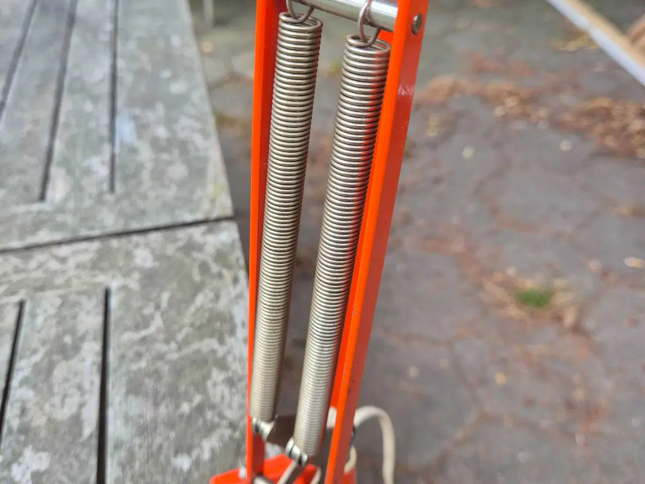 Billede 8 - Orange arkitektlampe med et rødligt strejf 