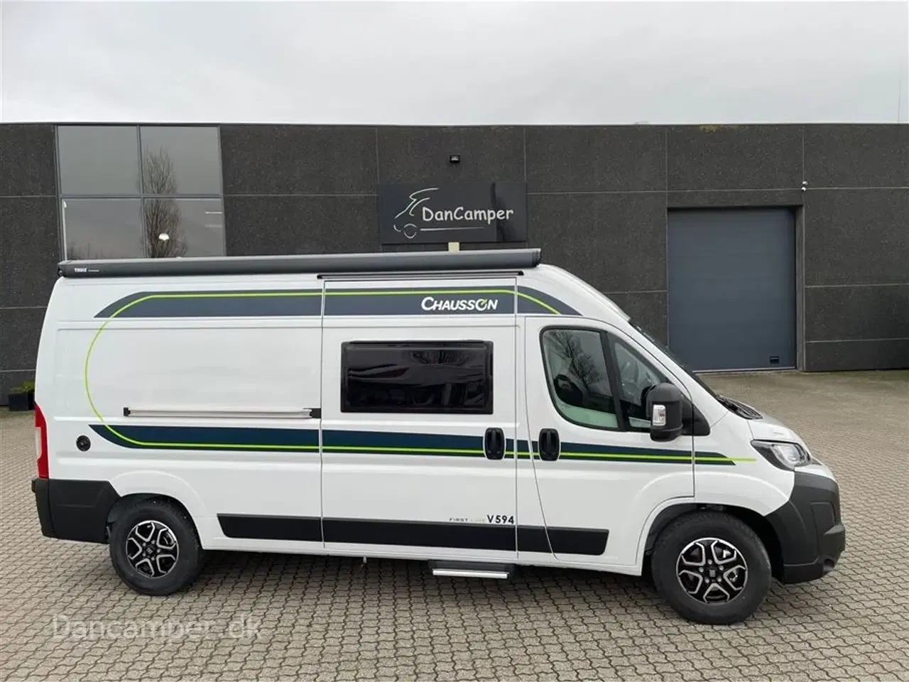 Billede 2 - 2026 - Chausson First Line V594 Super spændende, kort van med dobbeltsenge på tværs i bag. 2,2, L motor , 140 HK, solcelle, 8-trin aut m.m.