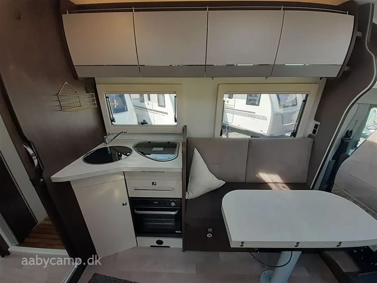 Billede 10 - 2021 - Benimar Tessoro T468   Bæmærk uden sænkeseng! Nk pakke. Automatgear. varme på spildevandstanken. solceller. Anhængertræk.