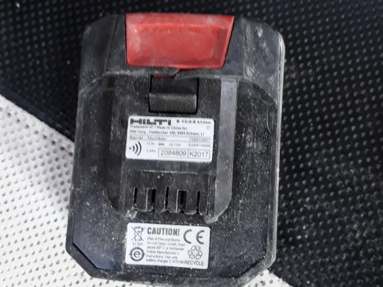 Billede 7 - Diverse Hilti Batterier. 