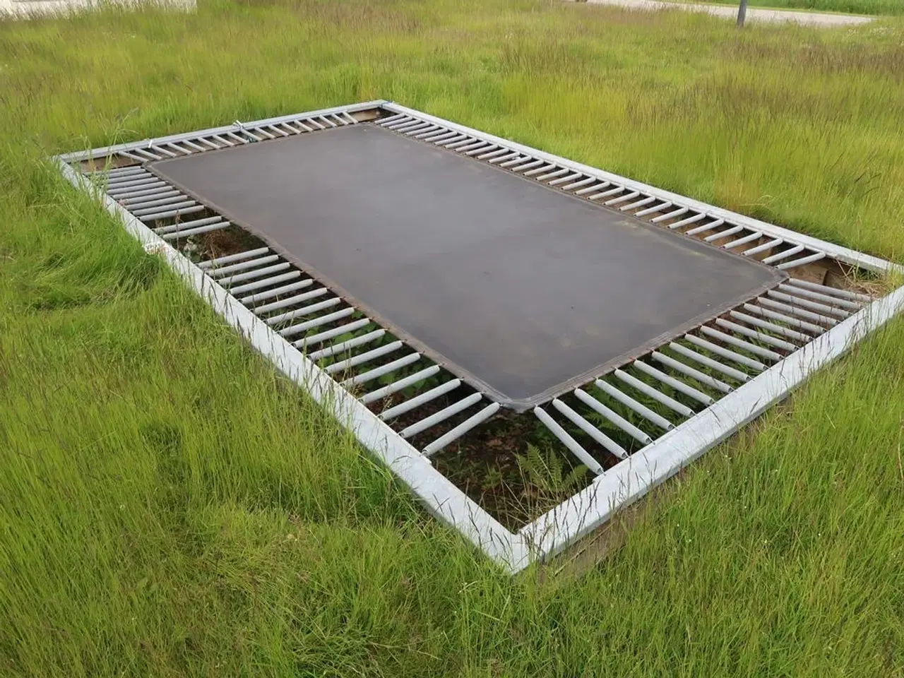 Billede 1 - Nedgravet trampolin