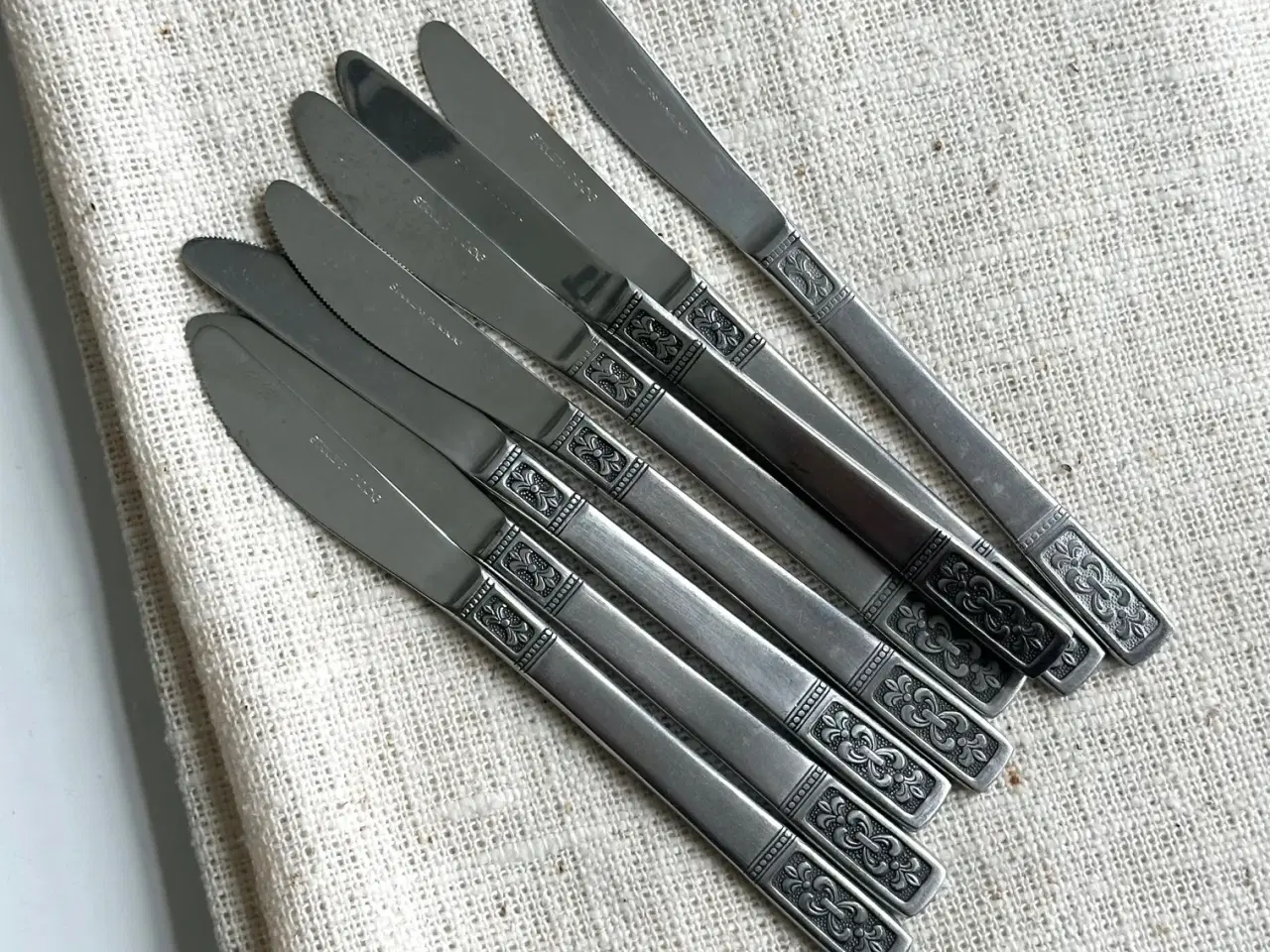 Billede 2 - Retro middagsknive, rustfrit stål, 8 stk samlet