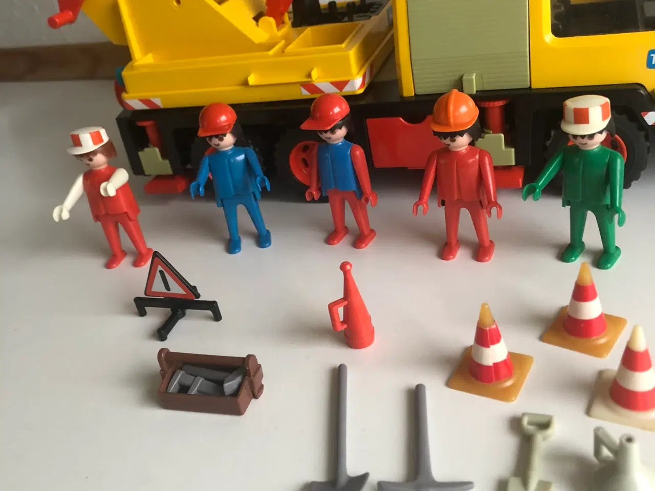 Billede 3 - Playmobil Transport-Union kranbil figurer og tilbe