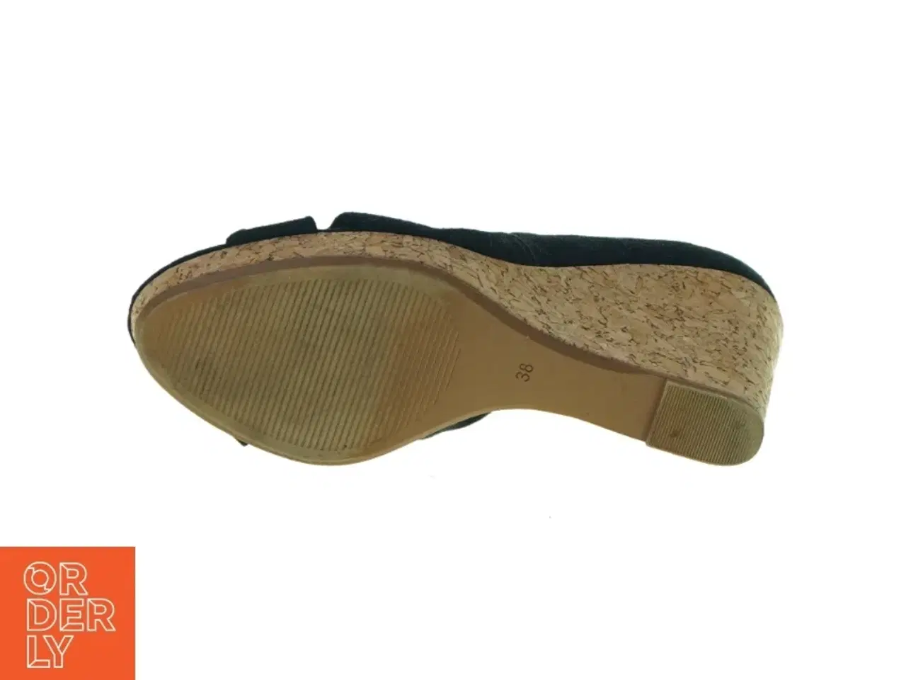 Billede 3 - Stillet (str. 38)