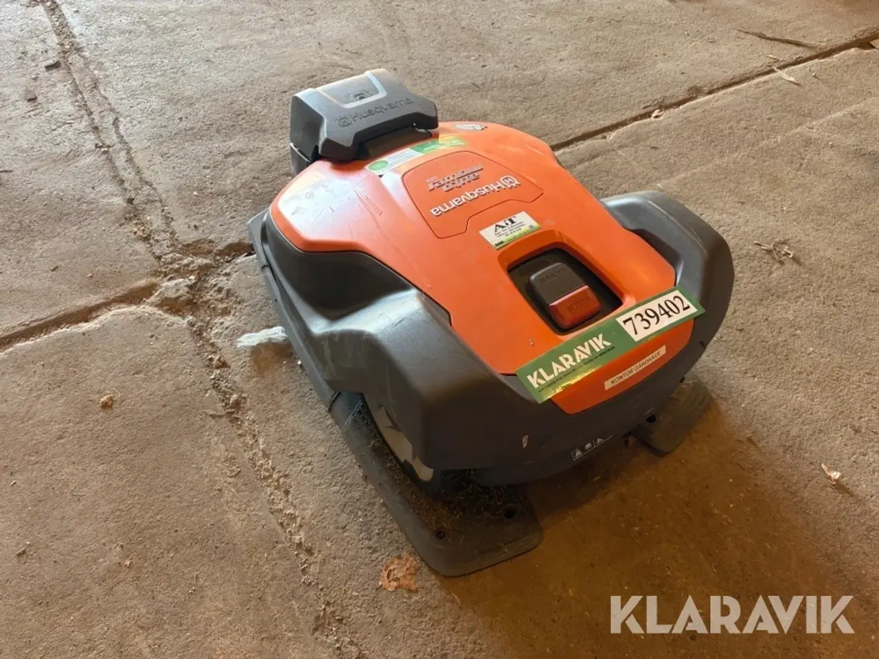 Billede 3 - Robot plæneklipper Husqvarna 520 med ladestation