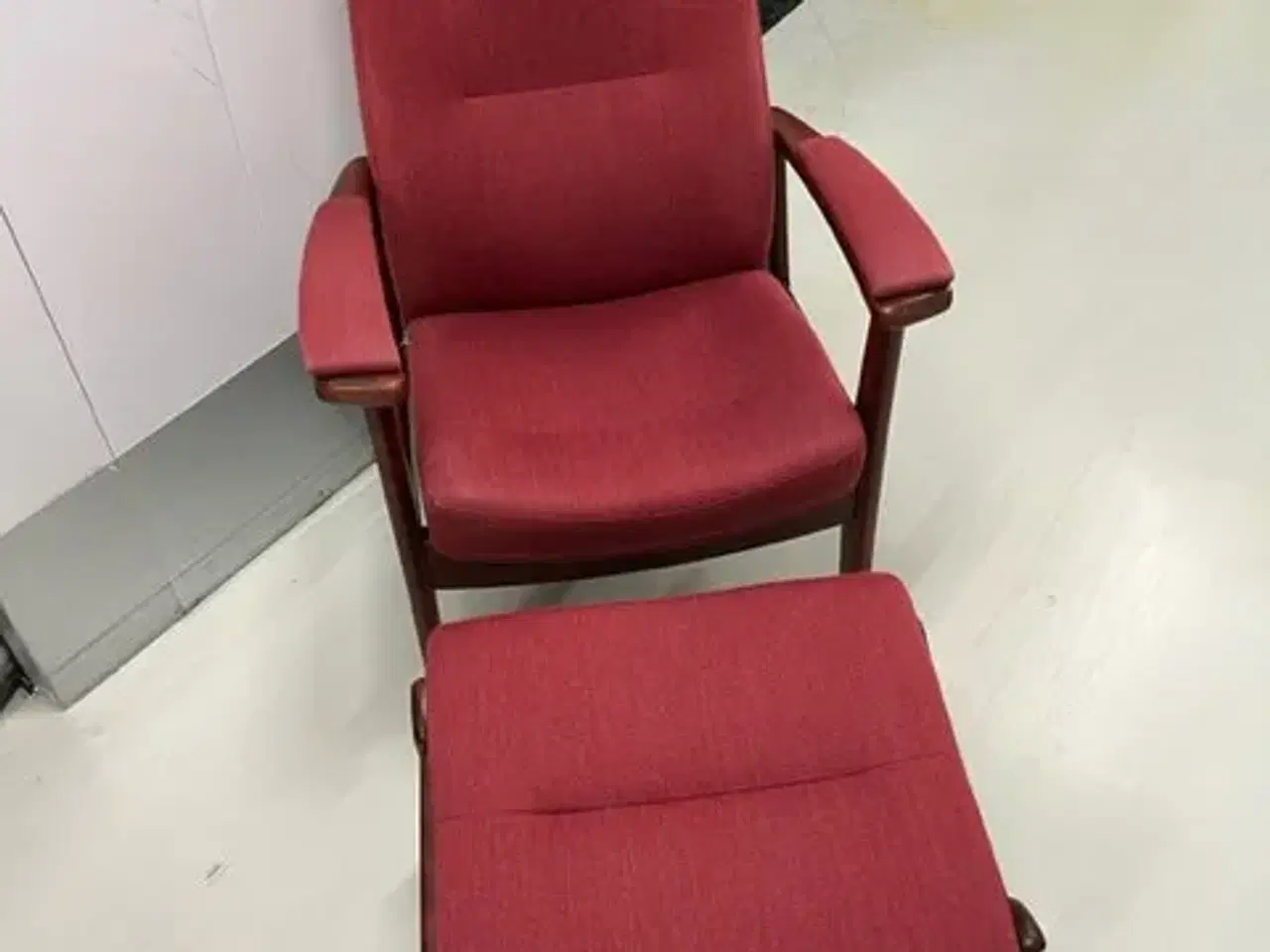 Billede 2 - Farstrup lænestol med skammel