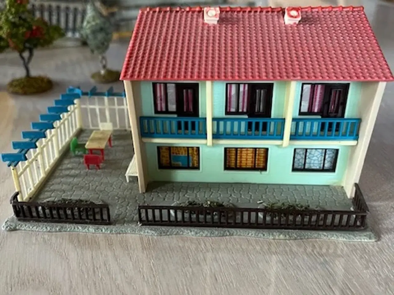 Billede 9 - Märklin togsæt med skinner, godsvogne, bro m.m.