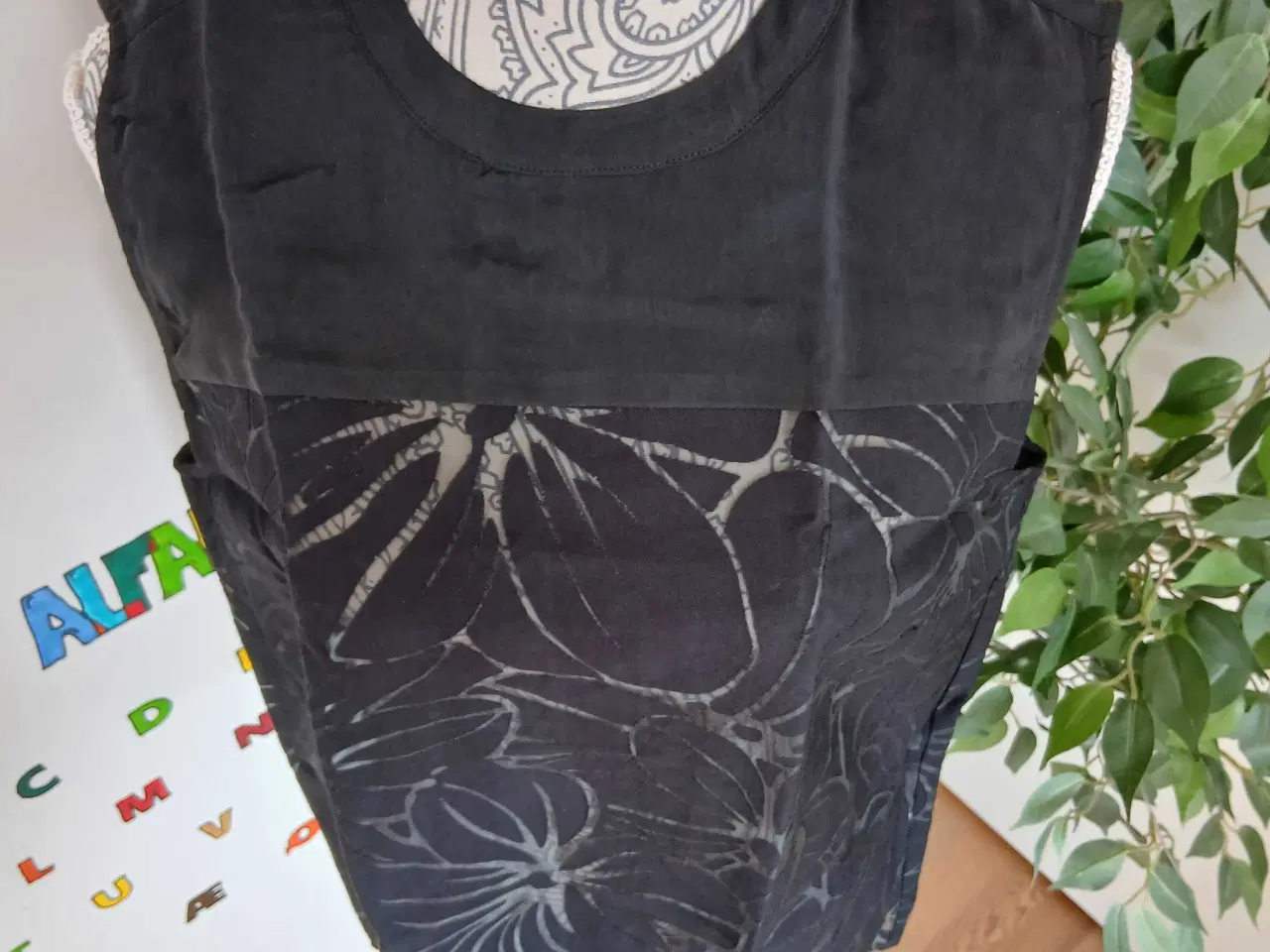 Billede 2 - Top. Friendtex. Medium/38