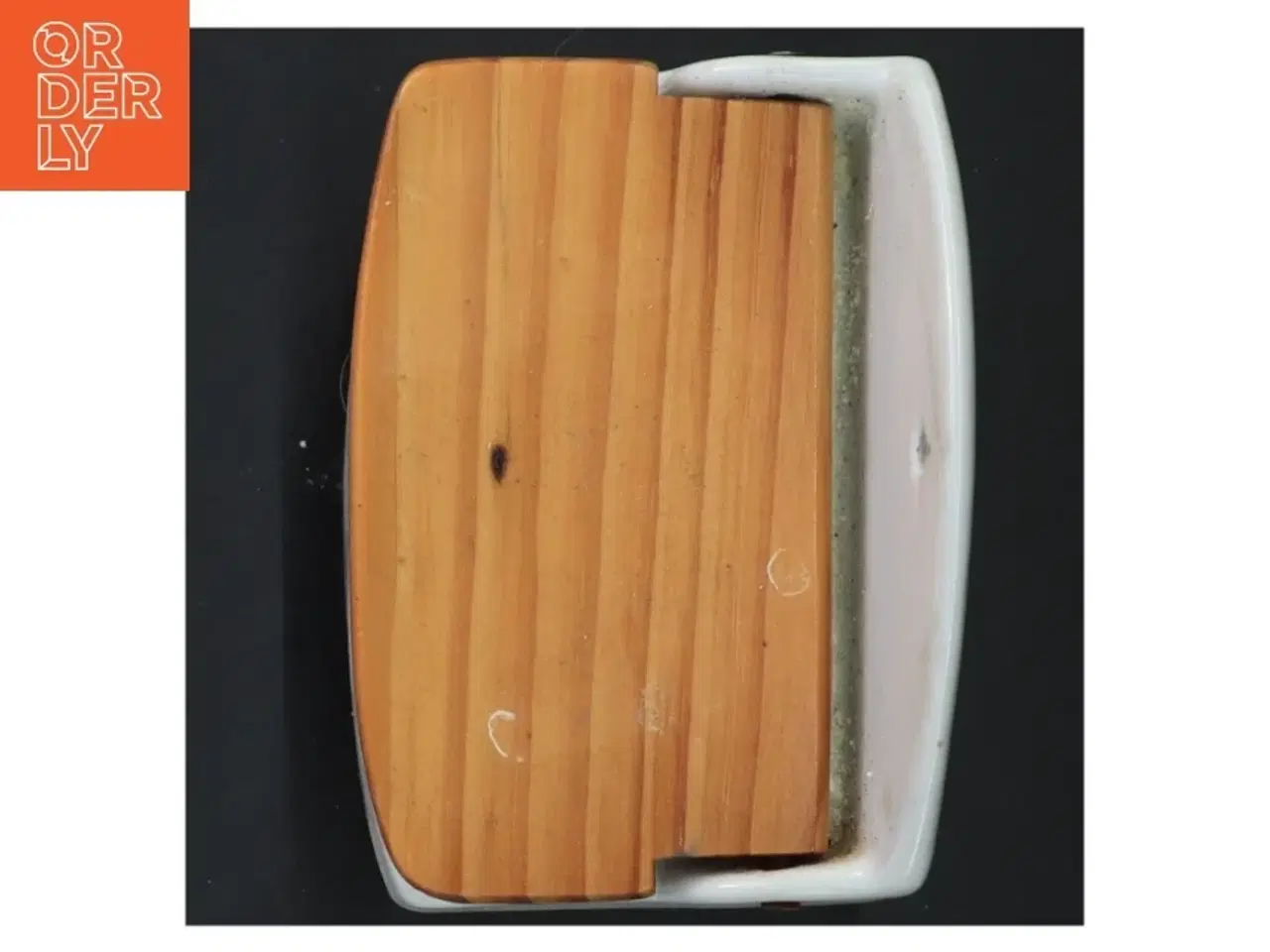 Billede 4 - Vægmonteret beholder med trælåg (str. 14x13x8 cm)