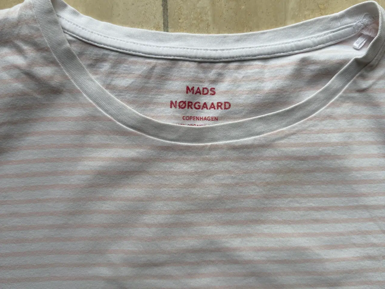 Billede 2 - Mads Nørgaard bluse i god stand