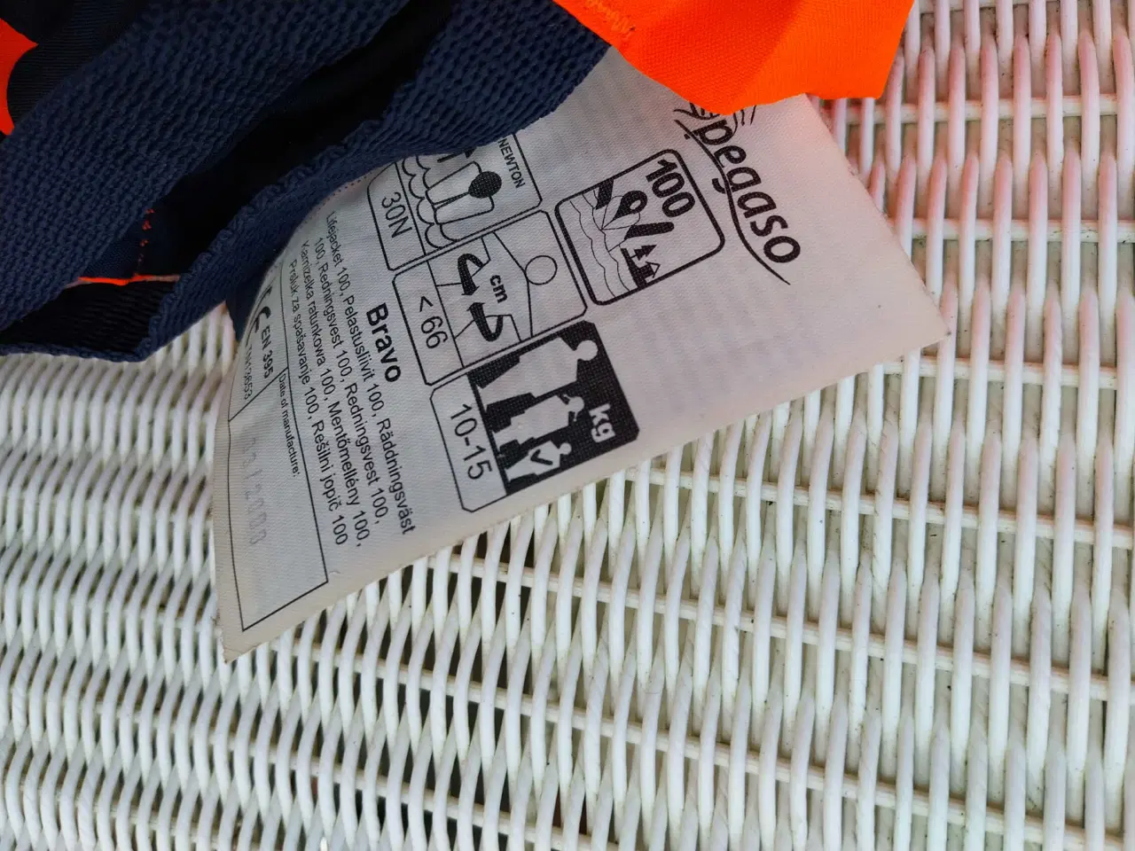 Billede 6 - Redningsveste i mange størrelser, nogle er helt ny