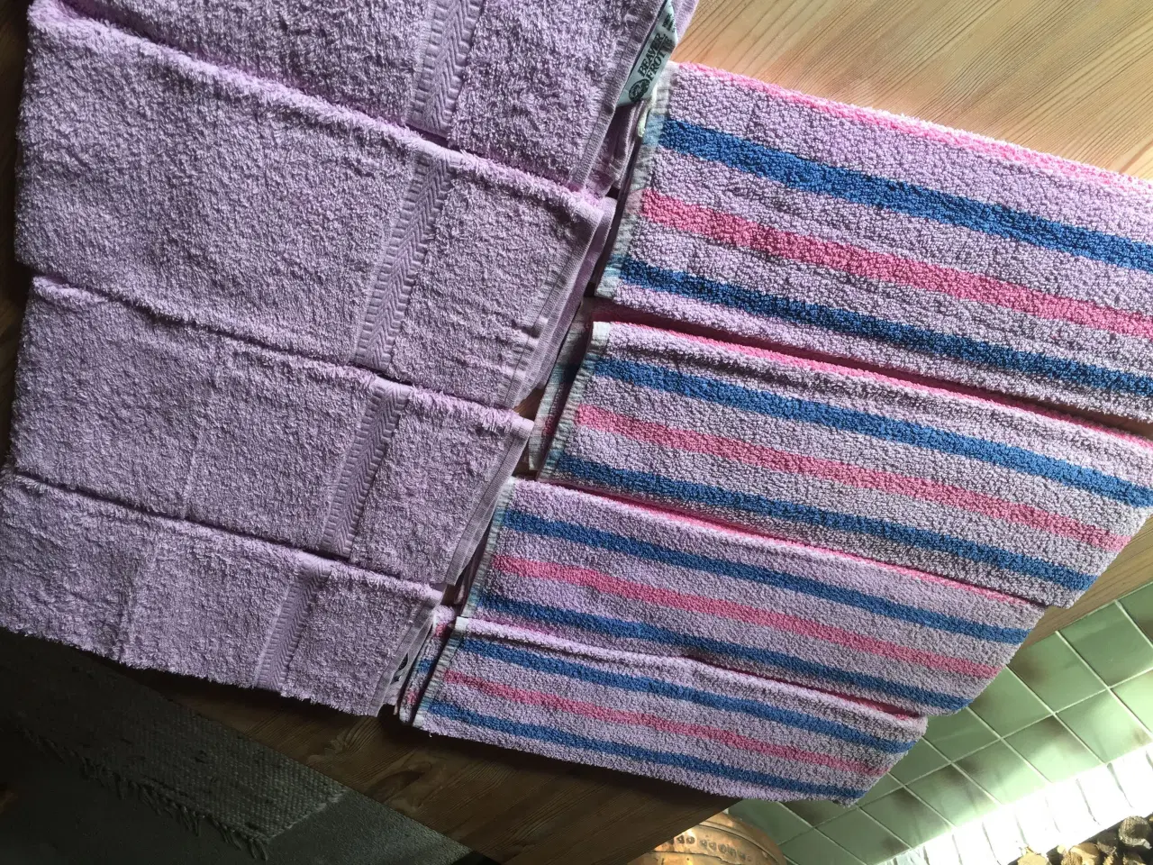 Billede 2 - Retro og nye håndklæder, 16 stk i alt
