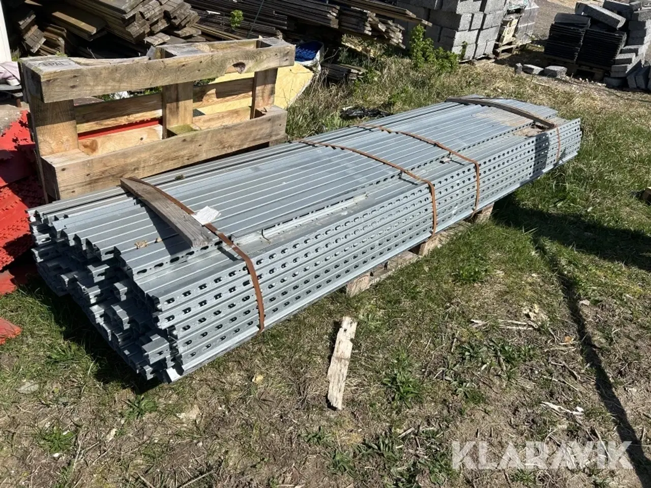 Billede 1 - Galvaniseret skinner ca. 130 styk