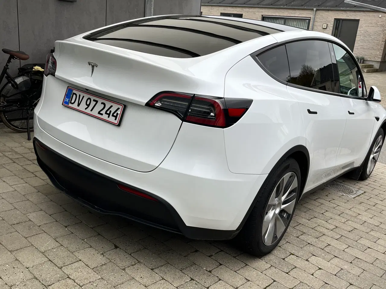 Billede 2 - Tesla model Y Standard Range