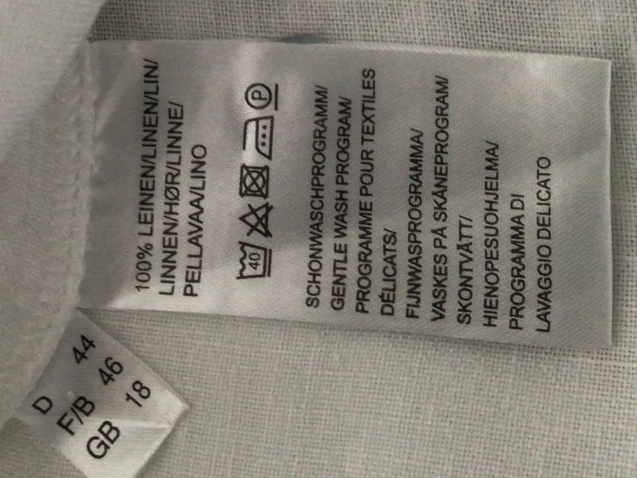 Billede 5 - Lækker hvid hørkjole fra Masai