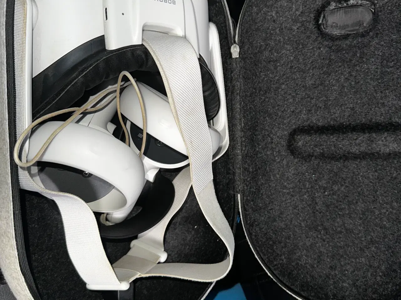 Billede 1 - Oculus Quest 2 128GB + udstyr