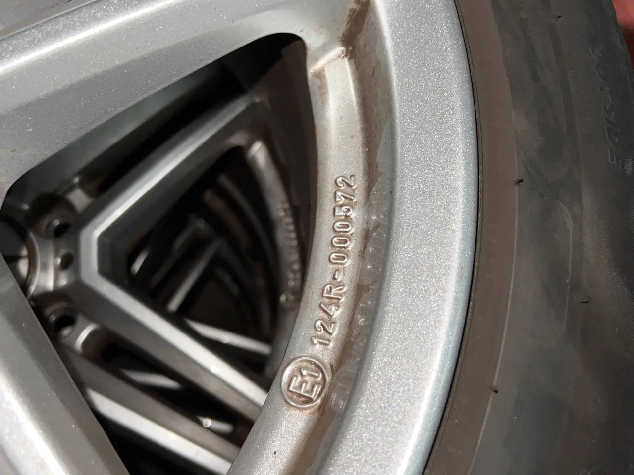Billede 1 - Mercedes C, 17" alu hjulsæt (sommer)