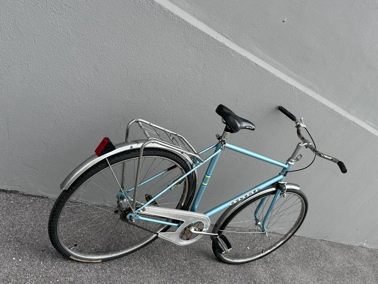 Billede 4 - Lyseblå Monark Svensk Kvalitets herre retrocykel. 