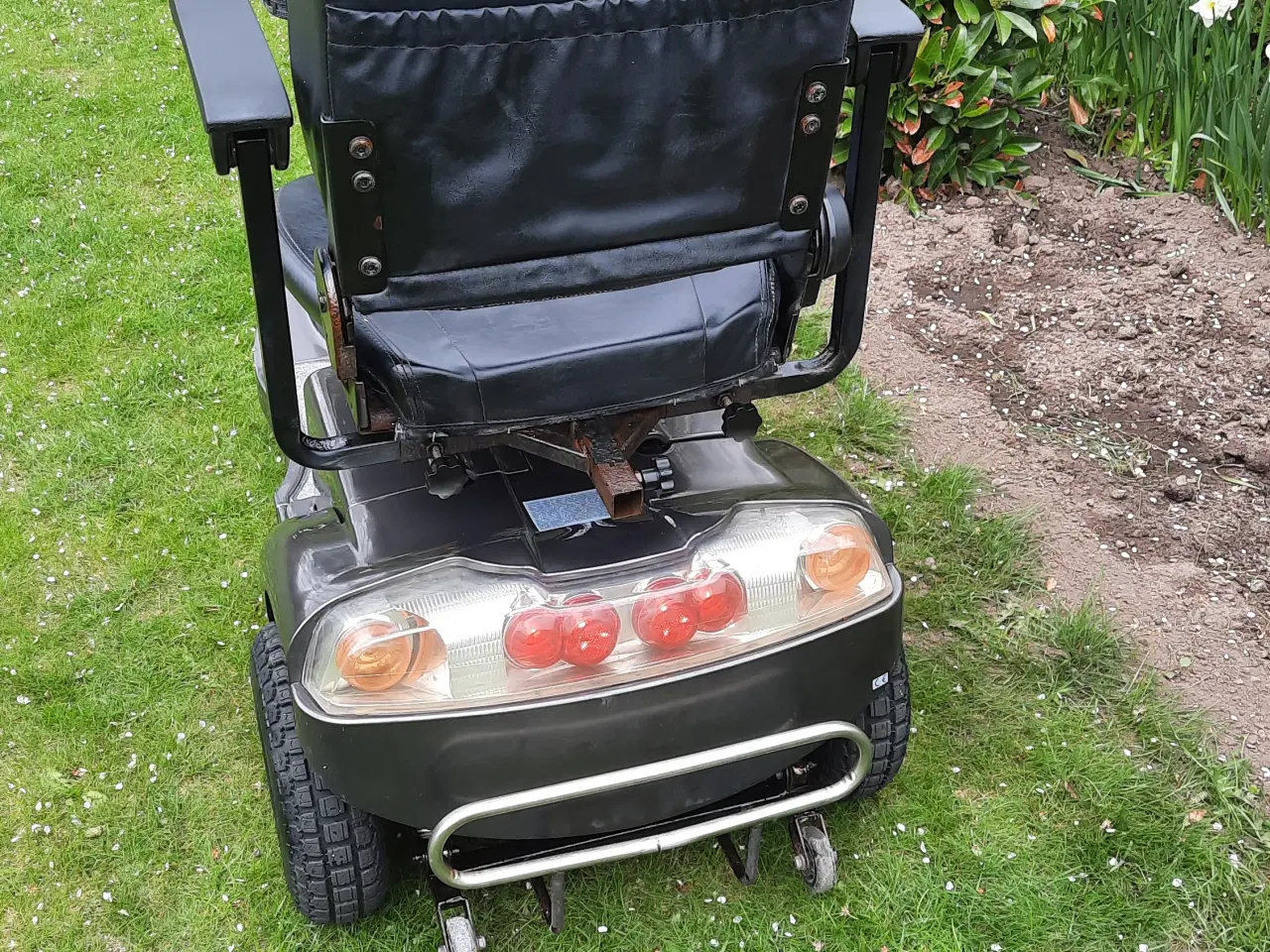 Billede 2 - Elscooter, fin og velkørende 3hjulet 