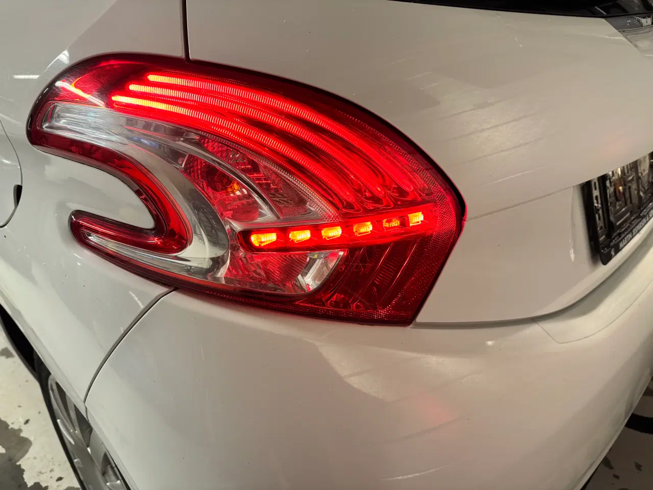 Billede 5 - 2015 Peugeot 208 kun 156.xxx km! 