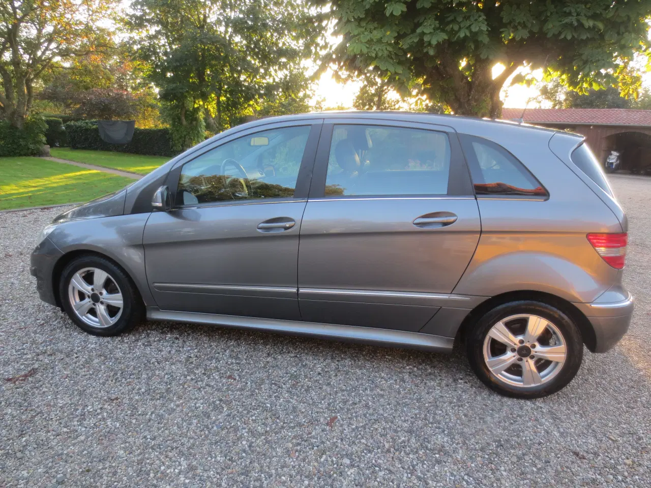 Billede 8 - Mercedes B 200 Diesel Aut År 2010. 