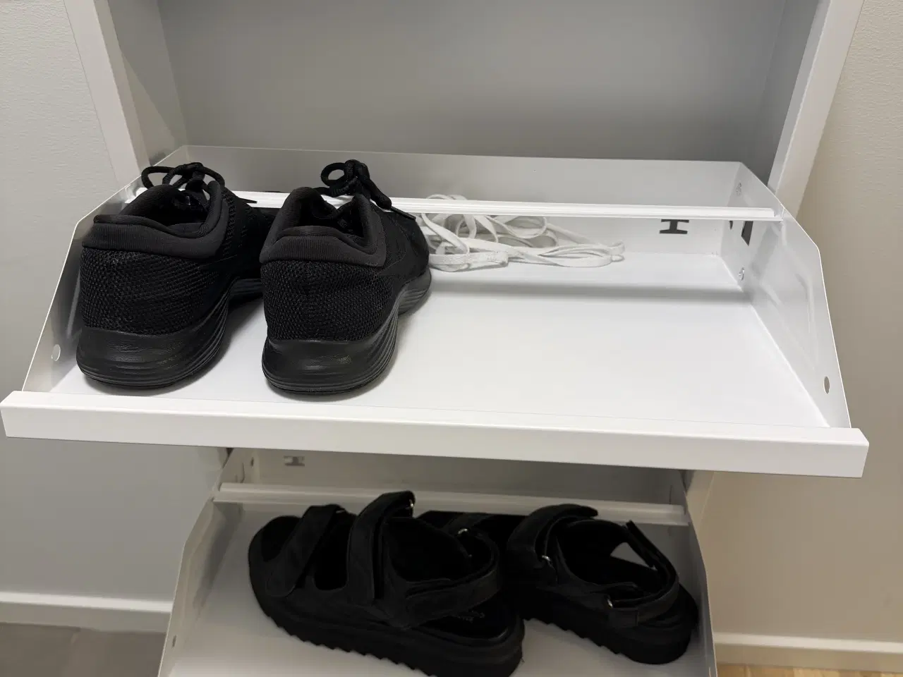 Billede 3 - Sko reol fra Jysk