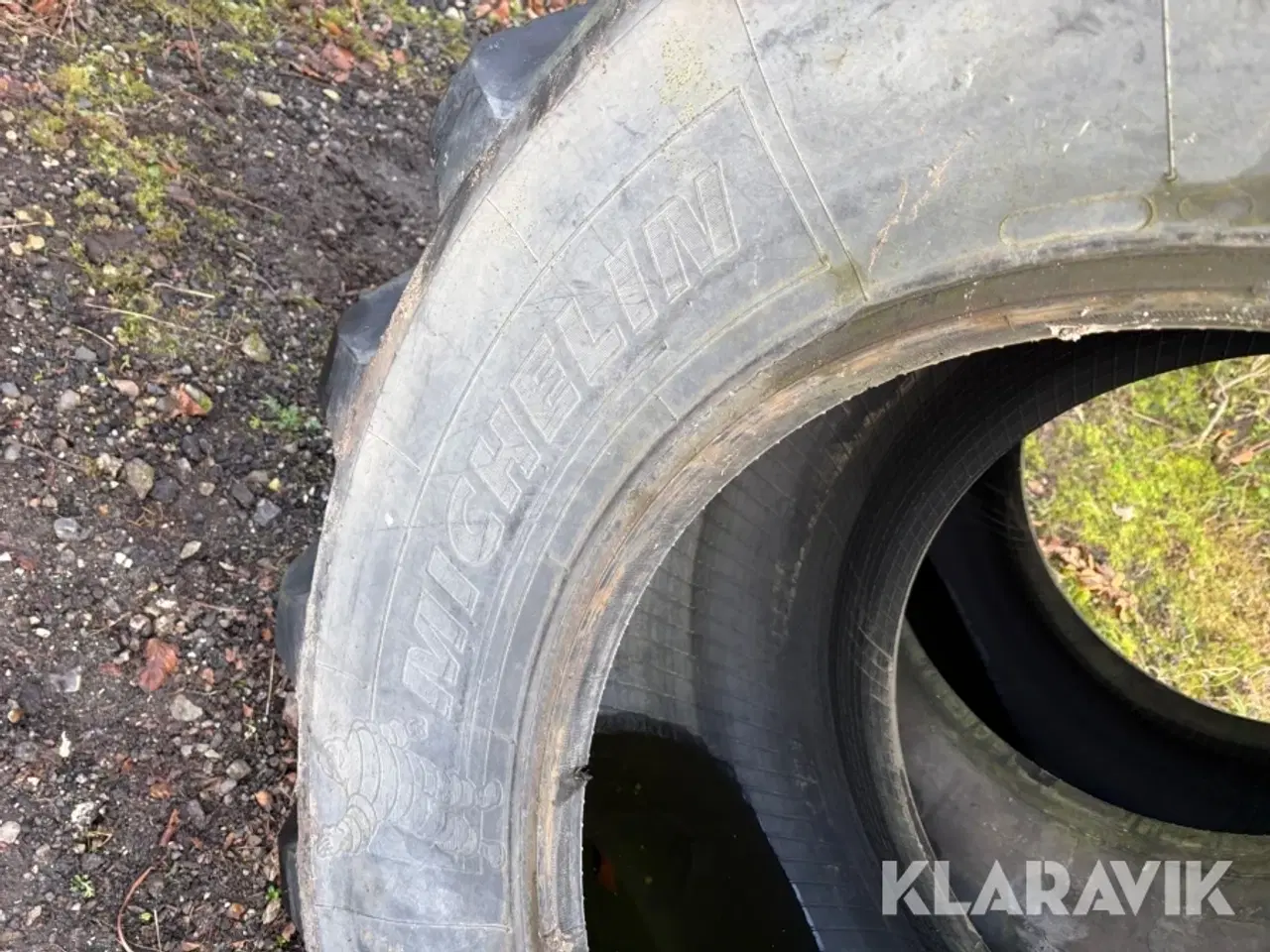 Billede 2 - Landbrugsdæk Michelin 710/55R30 2 styk