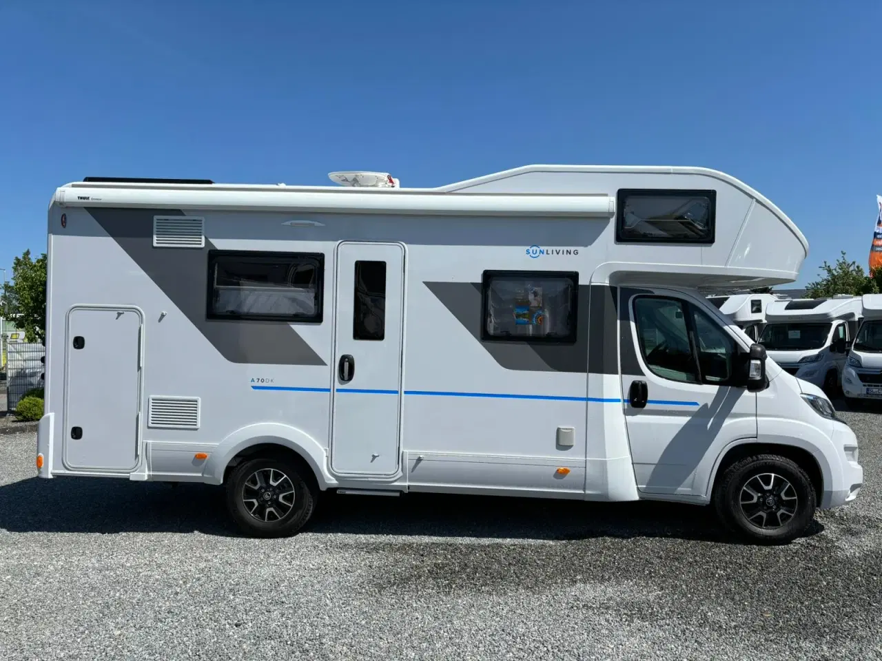 Billede 2 - A70DK Familie Alkove Autocamper | 6 Sæder & Sovepl