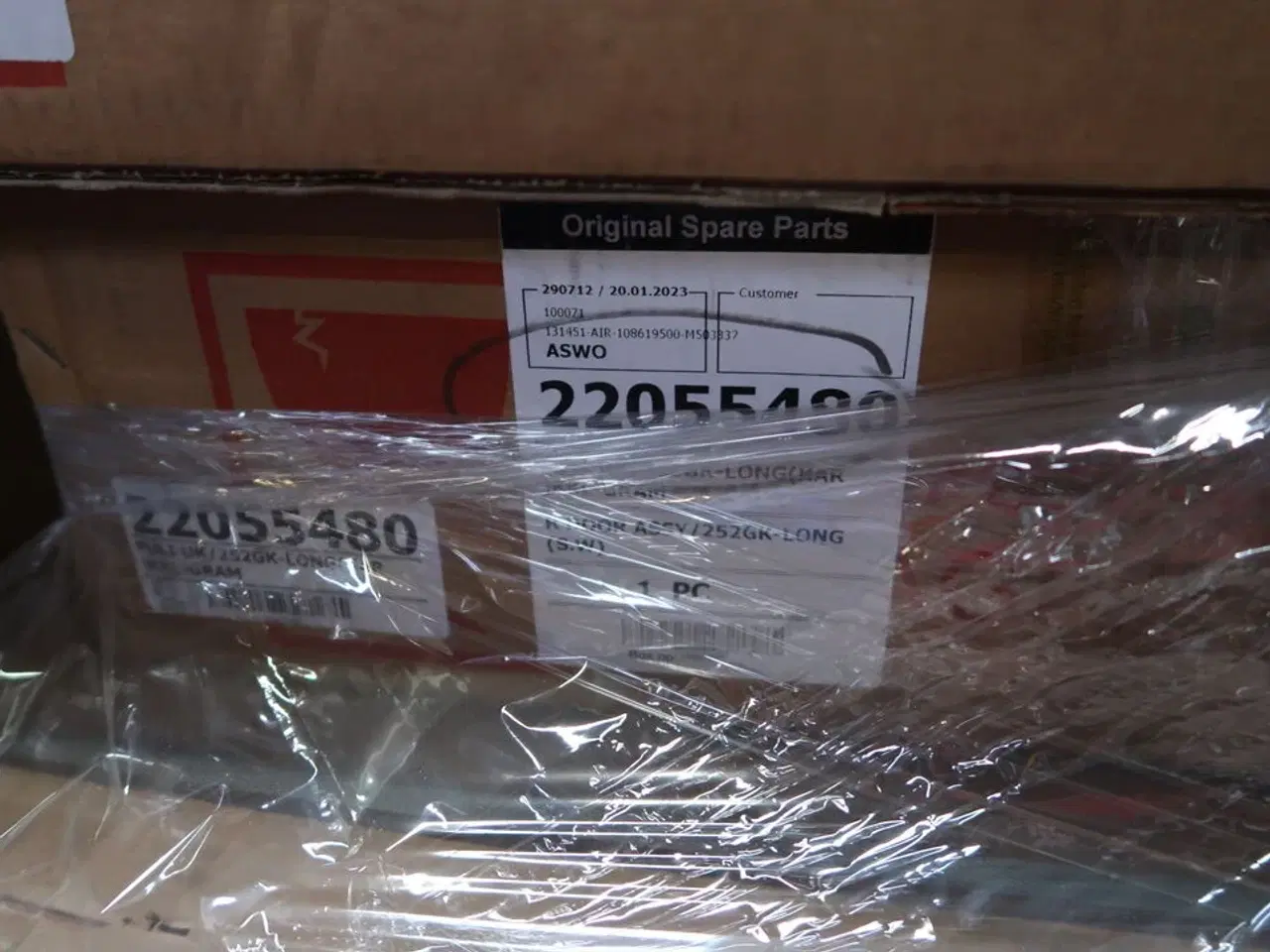 Billede 6 - Palle med div. Reservedele bl.a. køleskabsdøre m.m.