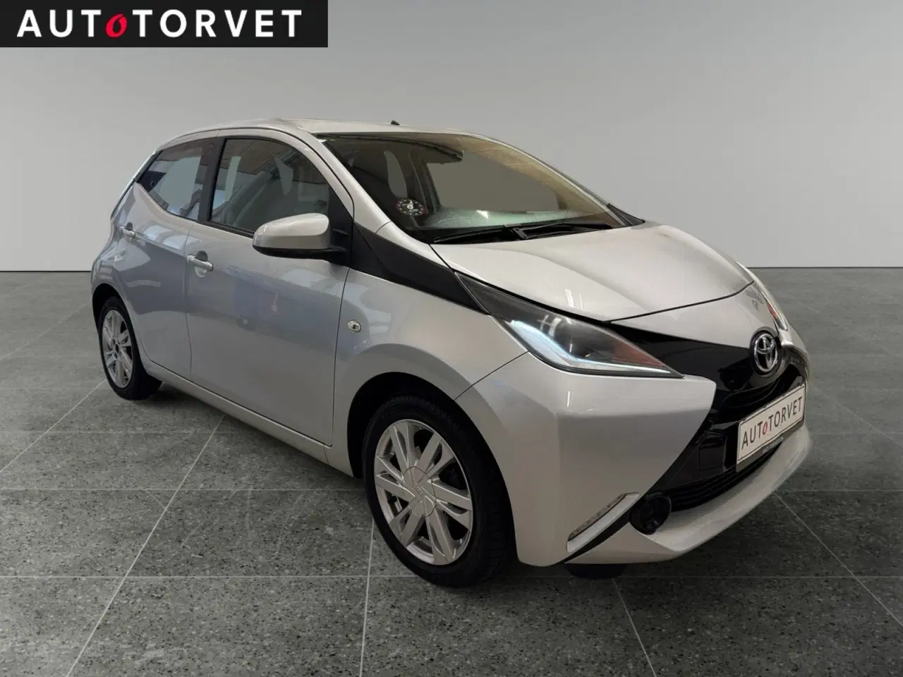 Billede 2 - Toyota Aygo 1,0 VVT-i x-touch